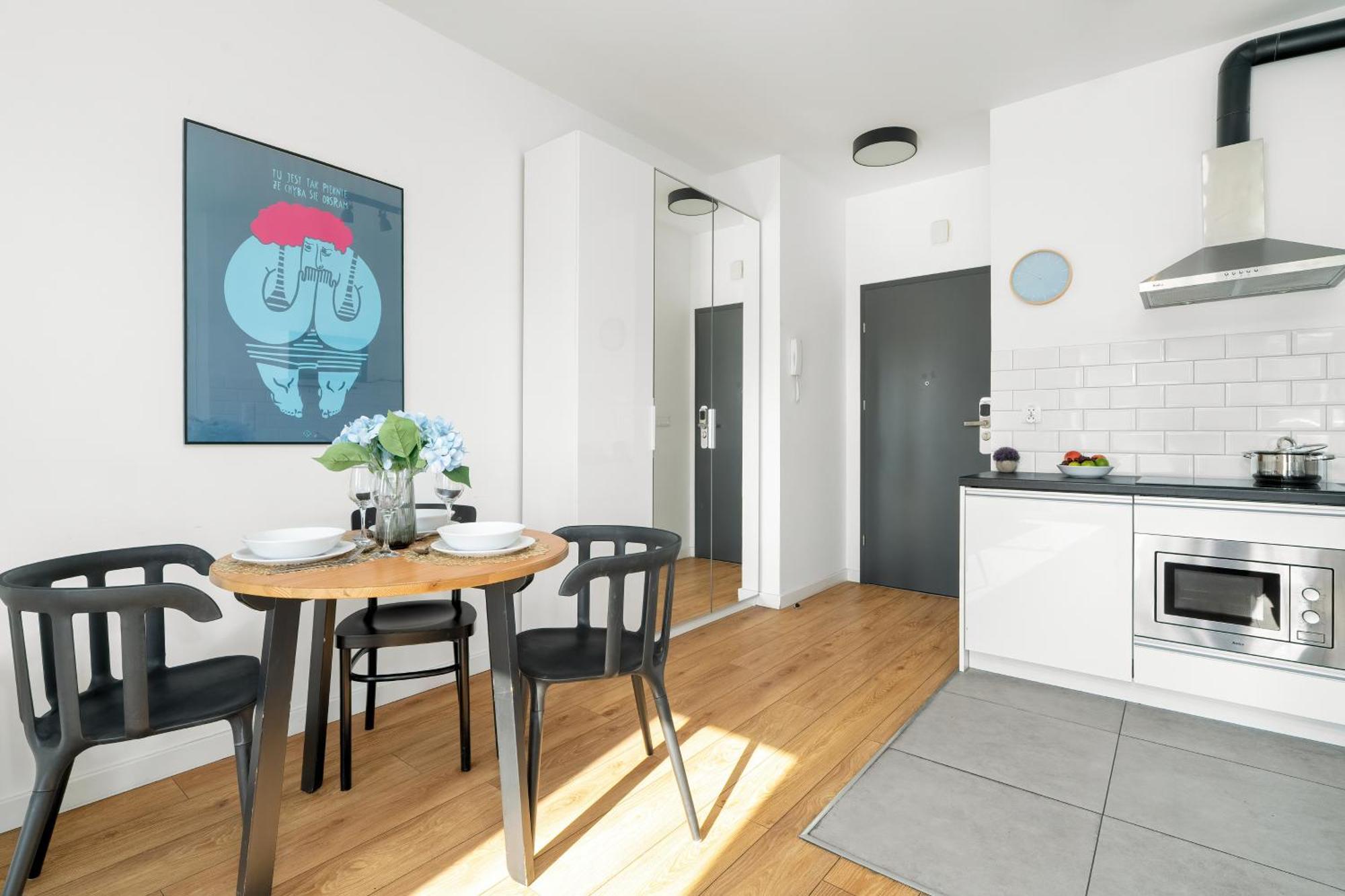 Klimatyczne I Nowoczesne Studio Very Berry W Poznaniu By Noclegi Renters Екстериор снимка
